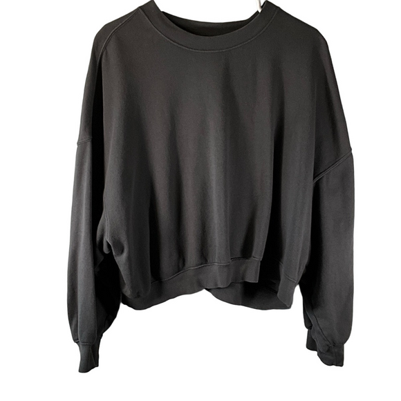 Old Navy Sweaters - Old Navy Black Crew Neck Sweater